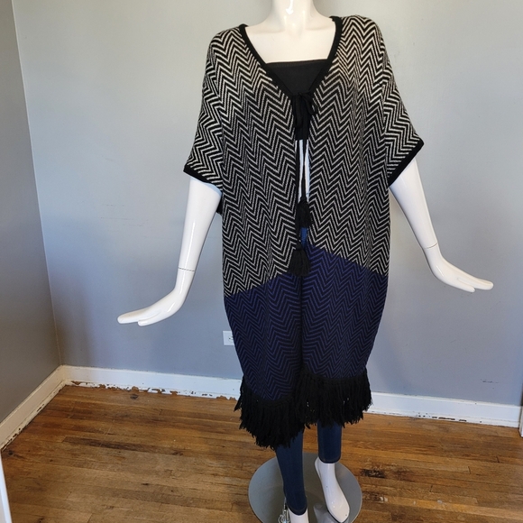 Trina Turk Tie Front fringe Sweater VGUC Size M/L